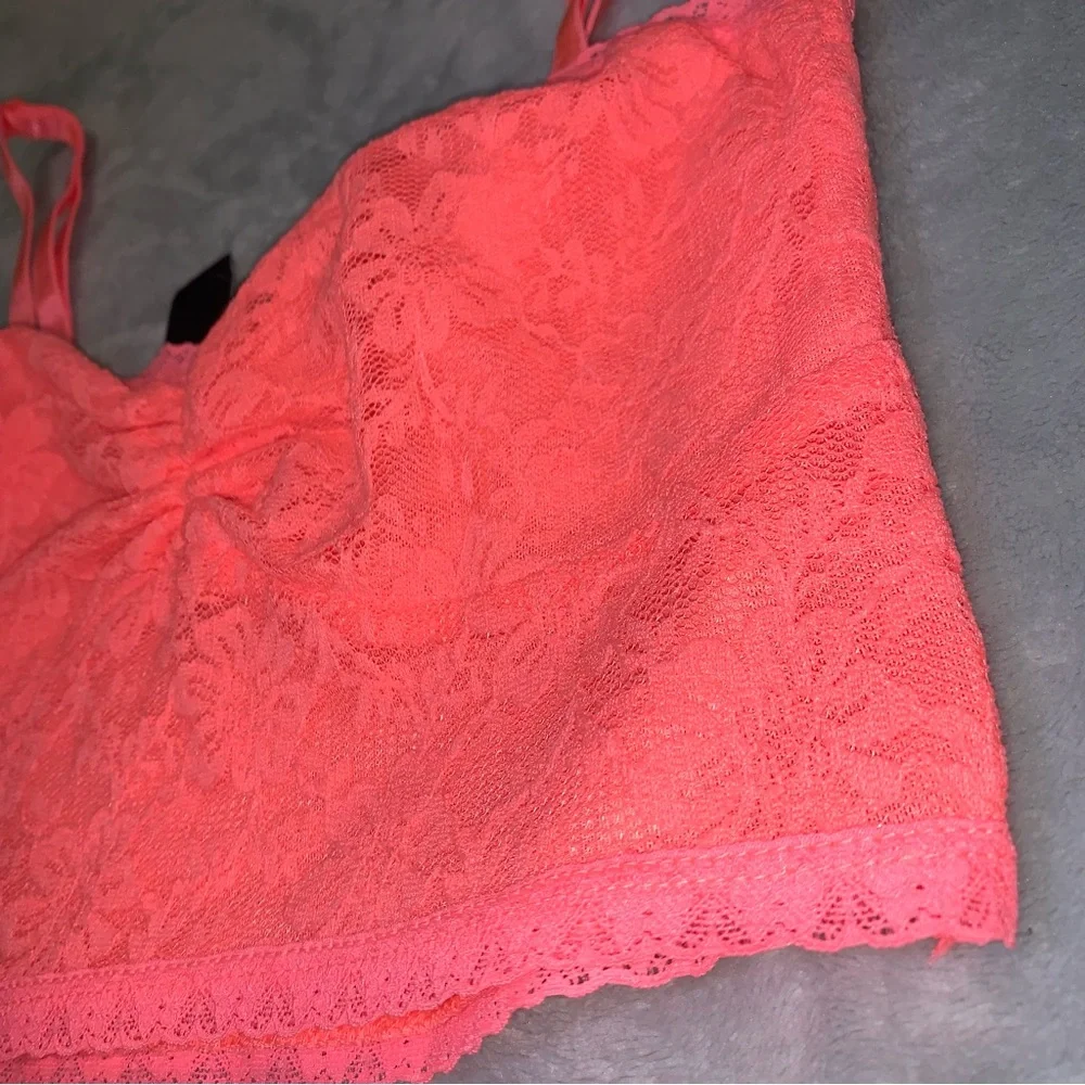 Size small lace bustier crops - Picture 8 of 8